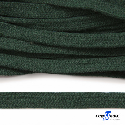 Шнур плетеный d-8 мм плоский, 70% хлопок 30% полиэстер, уп.85+/-1 м, цв.1016-т.зеленый - купить в Назрани. Цена: 742.50 руб.